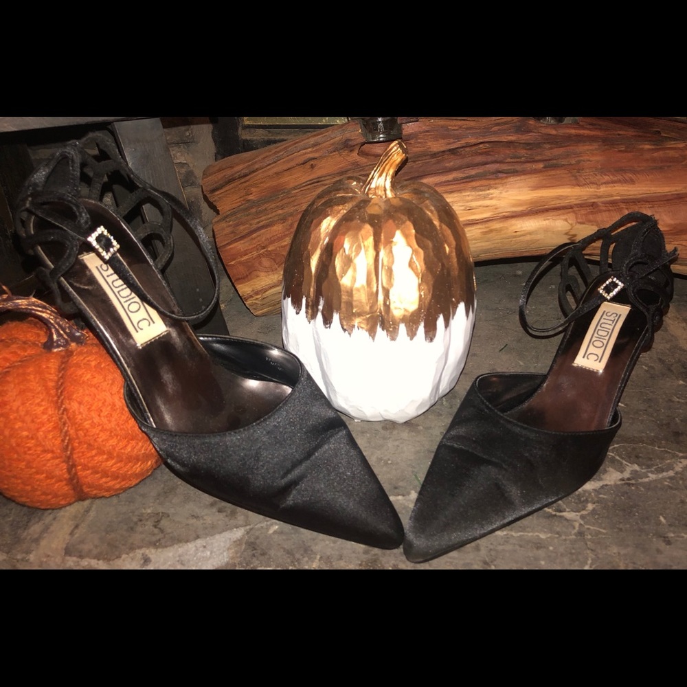 🦃 Black dress heels (2”) w/rhinestone buckle - Picture 7 of 7